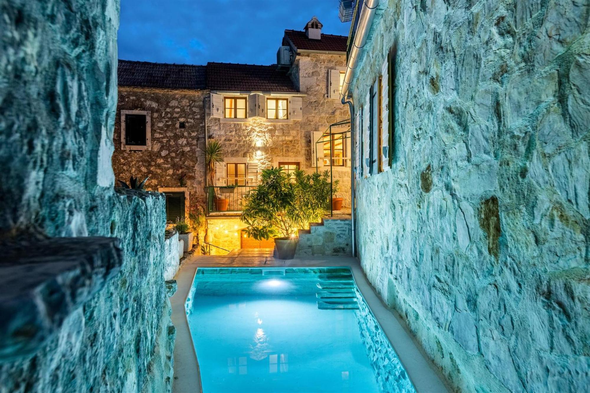 Dvor Pitve Villas Jelsa  Exterior foto